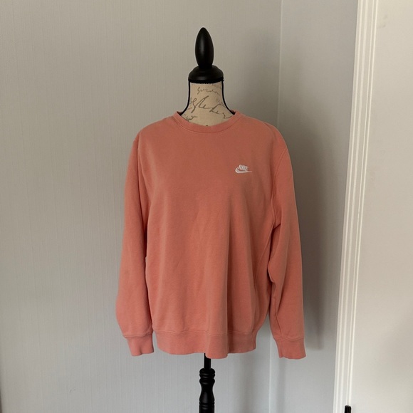 Nike Other - Nike Unisex Large Coral Crewneck Sweater